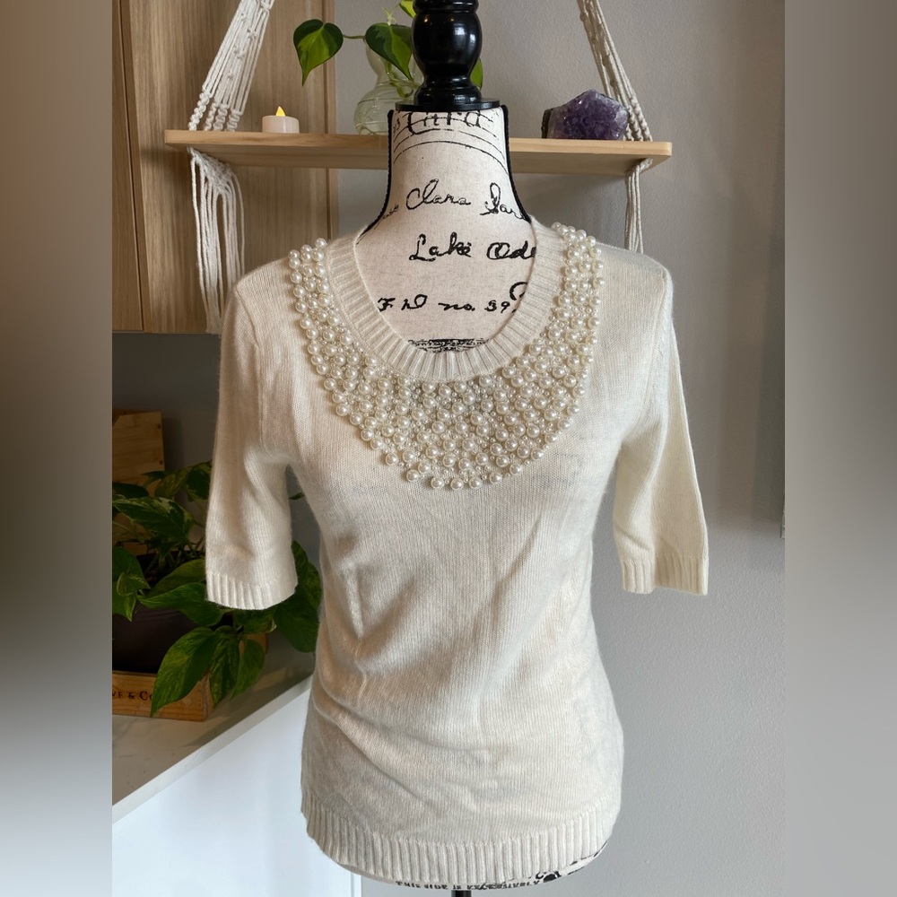Beautiful Vintage Pearl Top